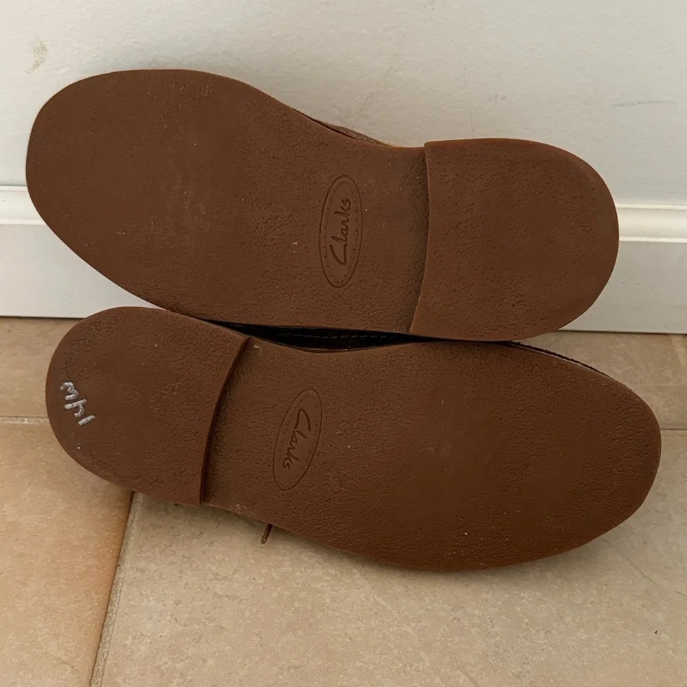 Clarks Bushacre Rand Men's 7.5 Tan Suede Leather Chukka Boots
